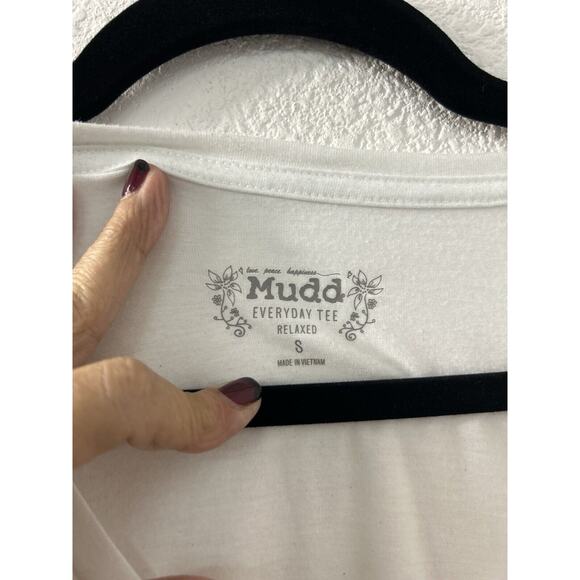 Mudd Relaxed Womens Size S Everyday Tee Short Sleeve T-Shirt White Comfy Cozy - Picture 4 of 10